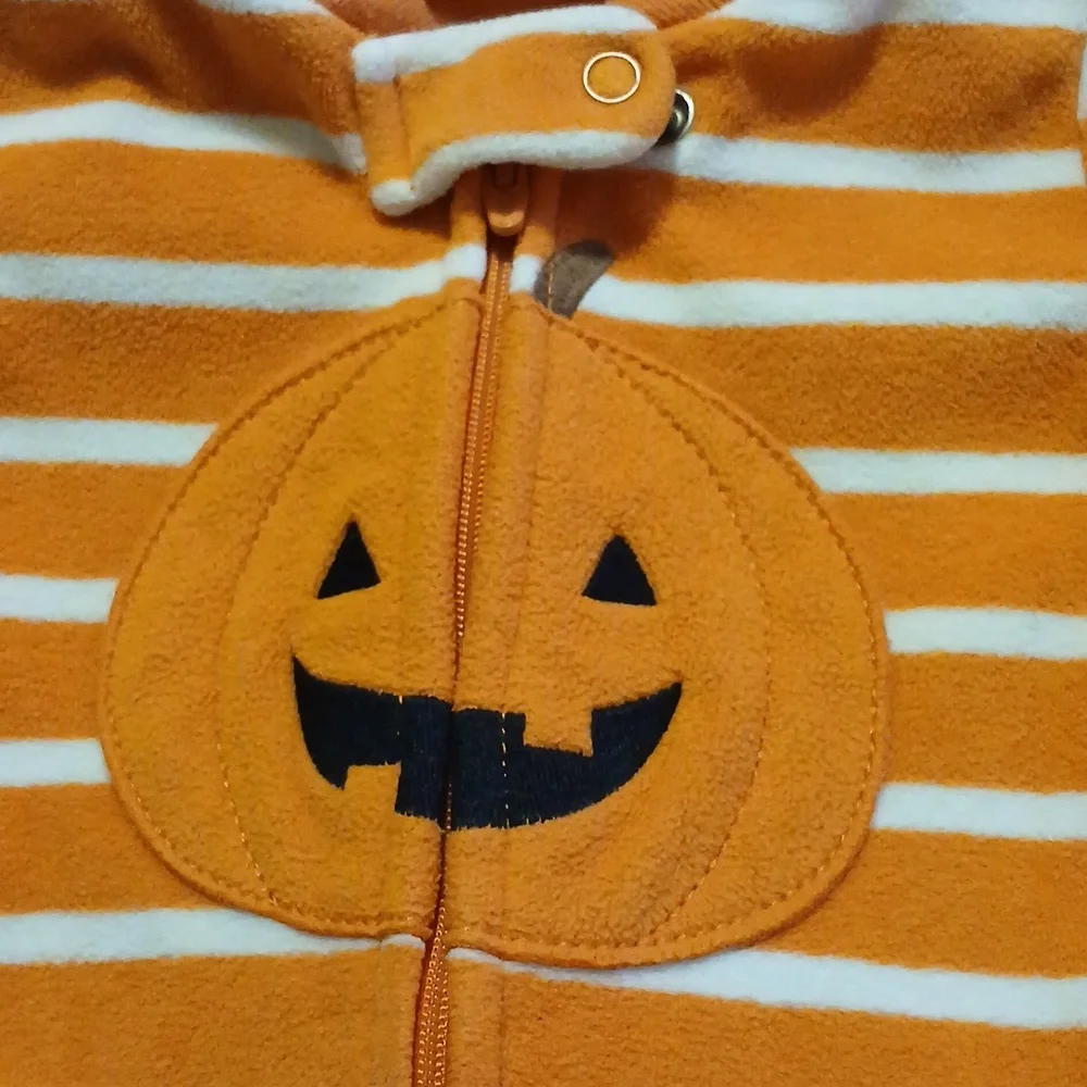 Carter's Unisex Pumpkin Sleep Onesie With Feet 6m